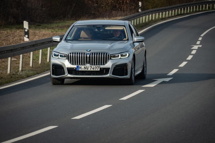  BMW 730d xDrive M Sport (G11) 2019 года  (WW) (фото 16 из 18)